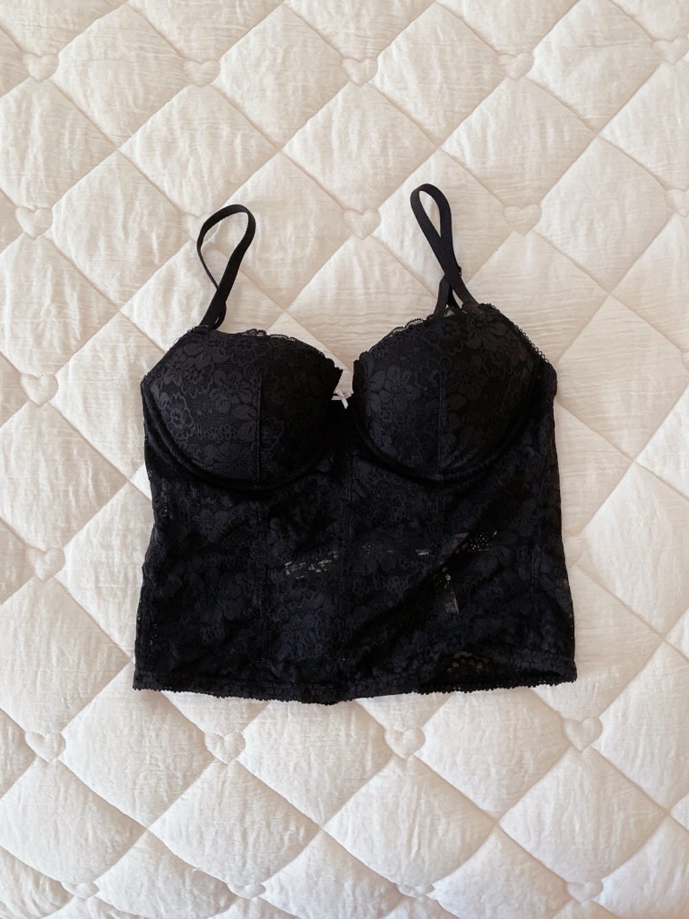 𝜗𝜚Victoria’s Secret PINK Wink lace balconette corset top
